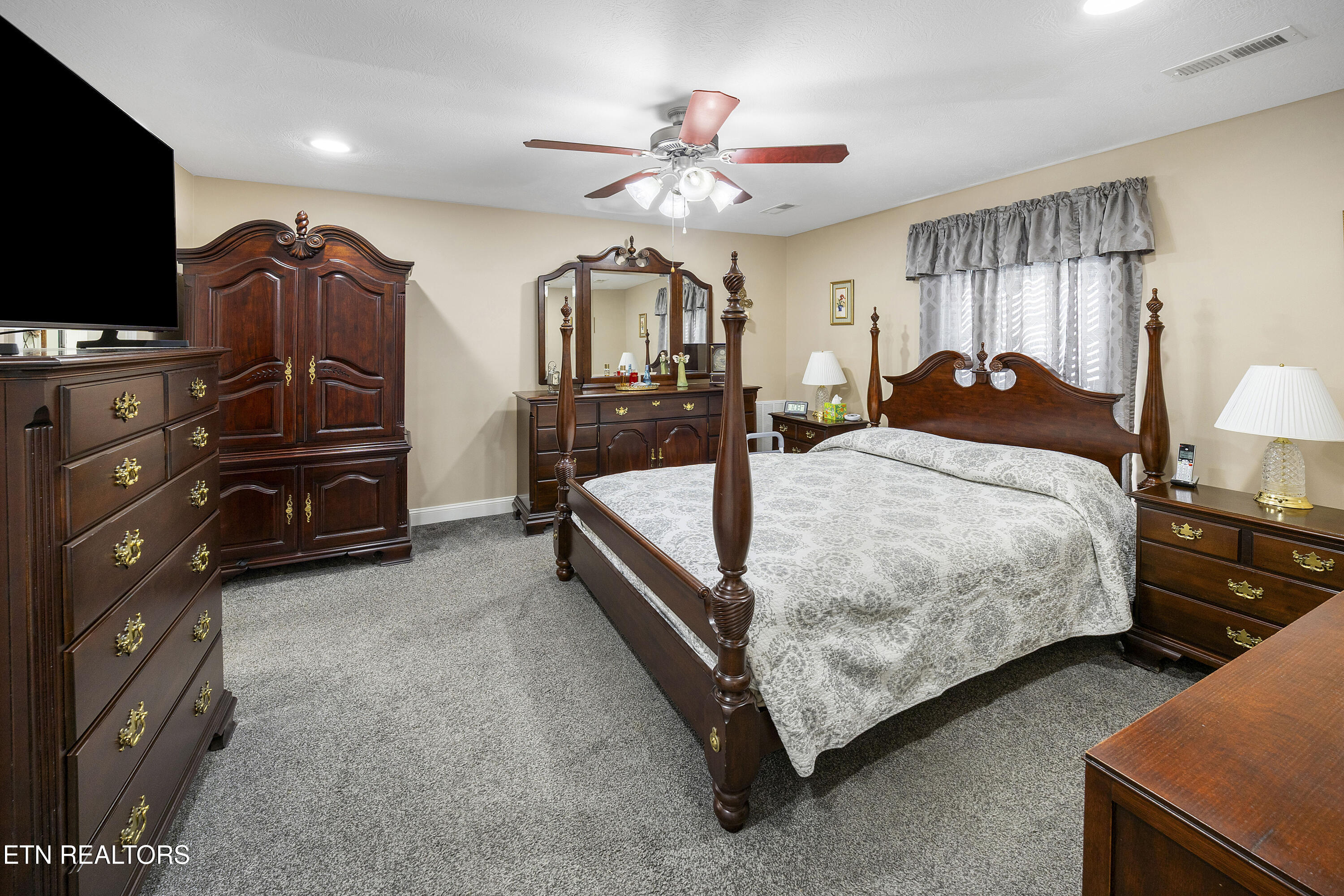 7731 Gilmore Lane Corryton, TN 37721 - Photo 11 of 33 L40A9542