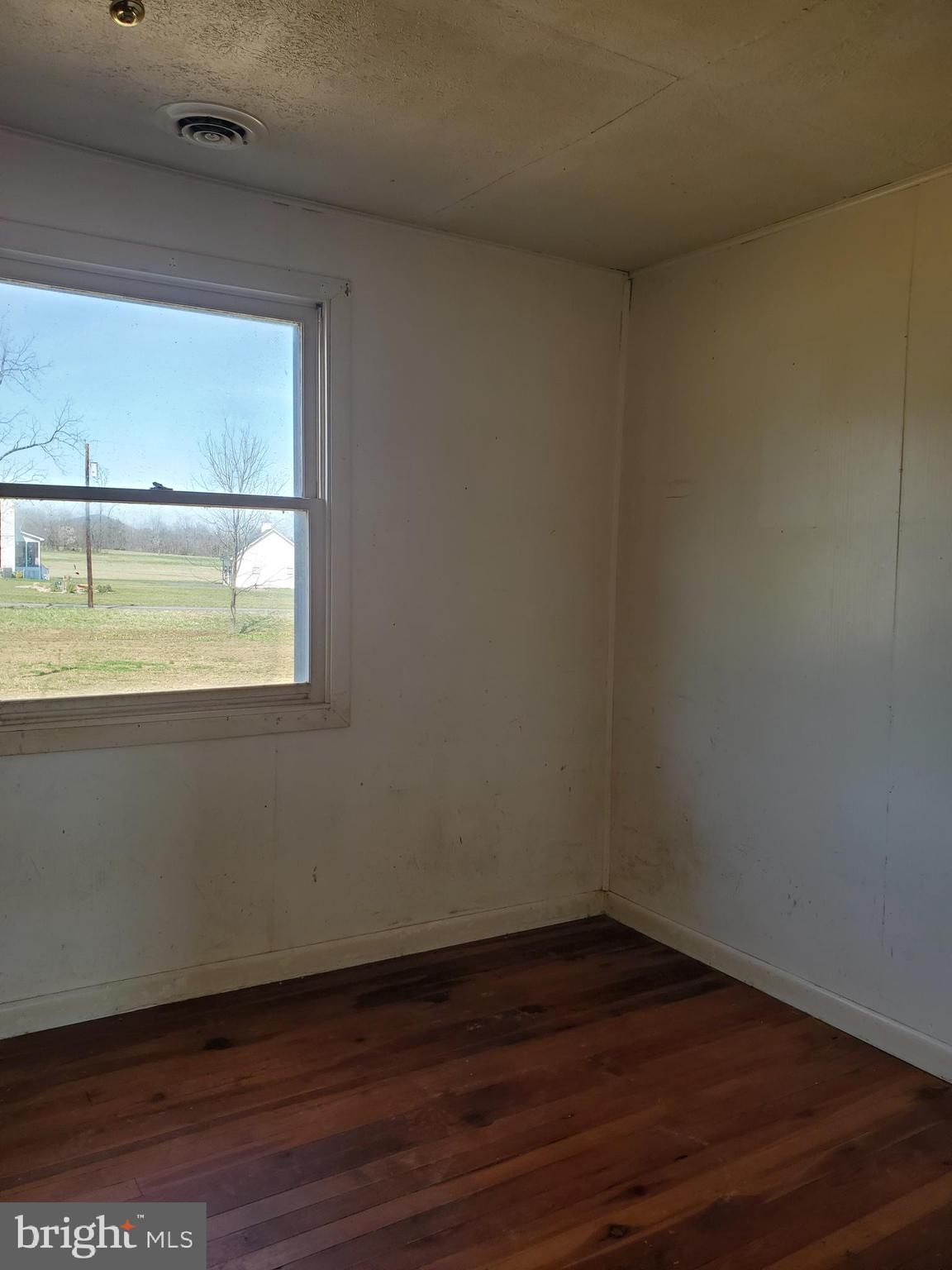 631 Miller Road Winchester, VA 22602 - Photo 26 of 43 Gallery Image 26