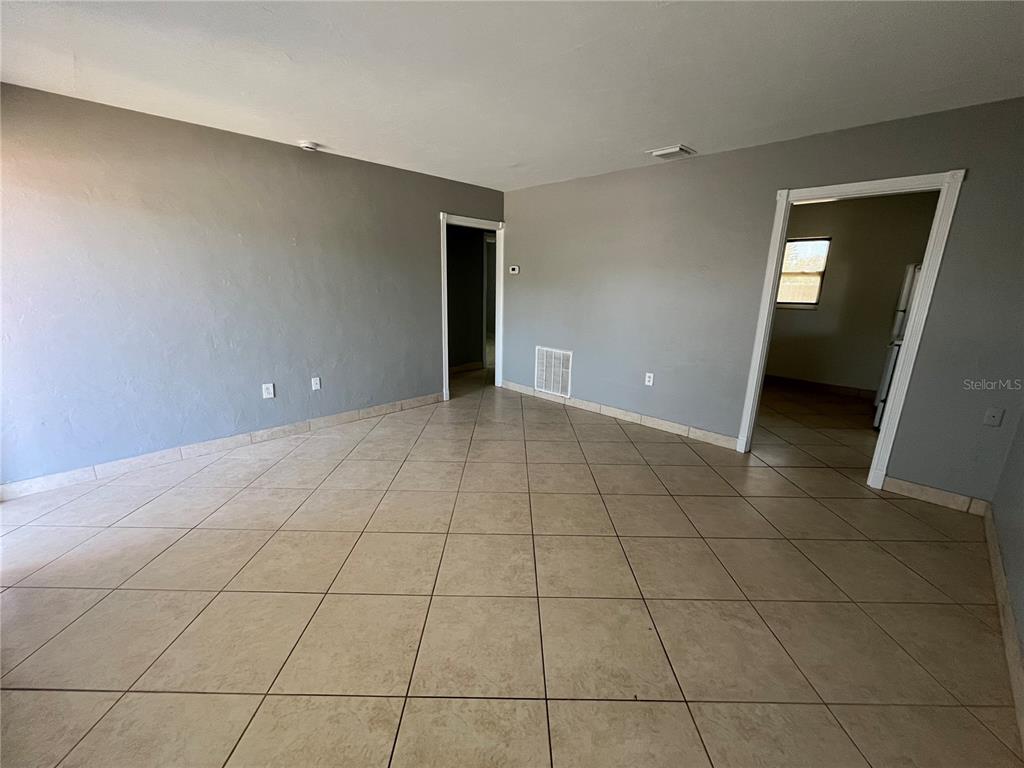 2154 Inner Cass Circle Sarasota, FL 34231 - Photo 10 of 28