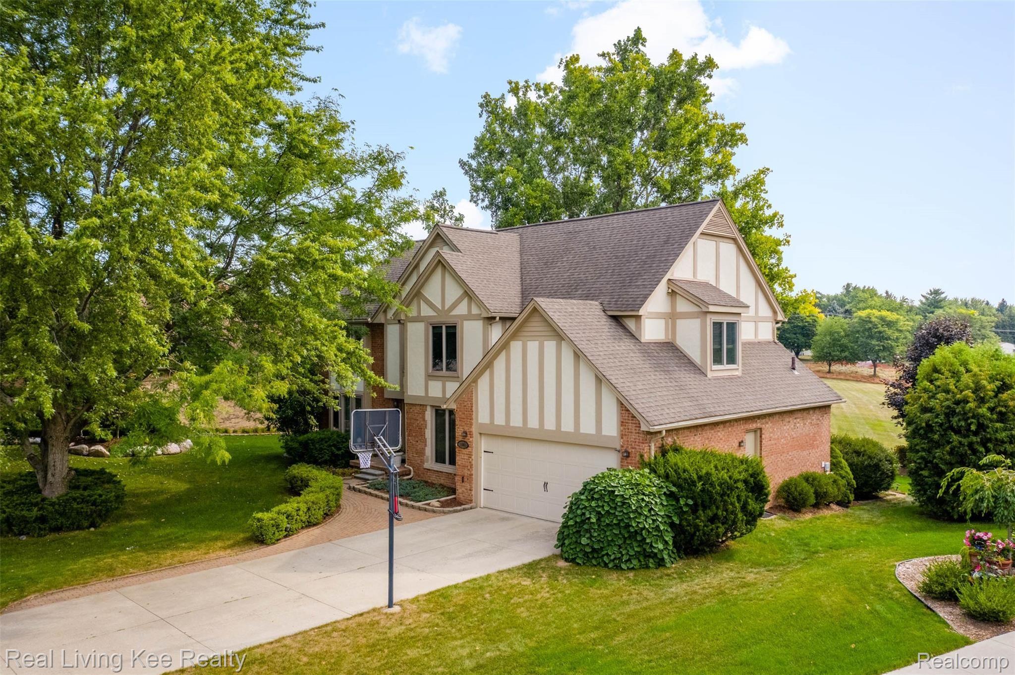 2661 Winter Park Road Rochester, MI 48309 - Photo 2 of 43 2661 Winter Park Rd-2.jpg