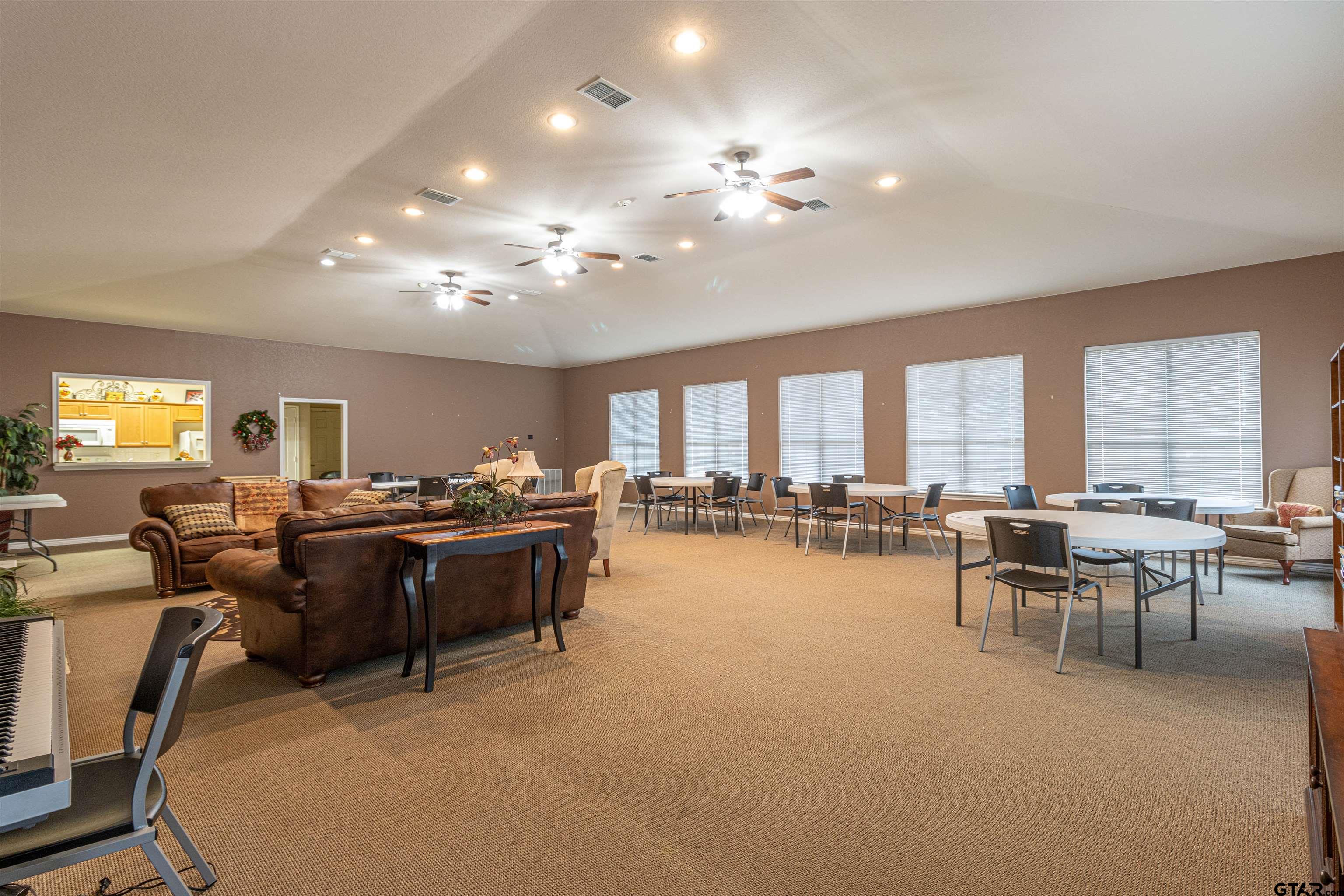 421 West Cumberland Road, Unit 902 Tyler, TX 75703 - Photo 24 of 26 Clubhouse