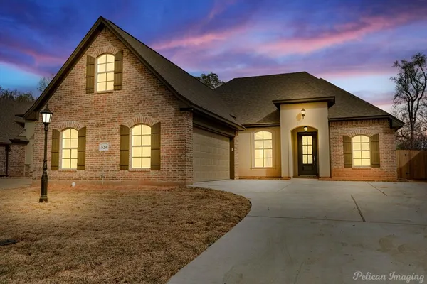 $349,500 | 524 Dogwood S Lane, Haughton, LA 71037