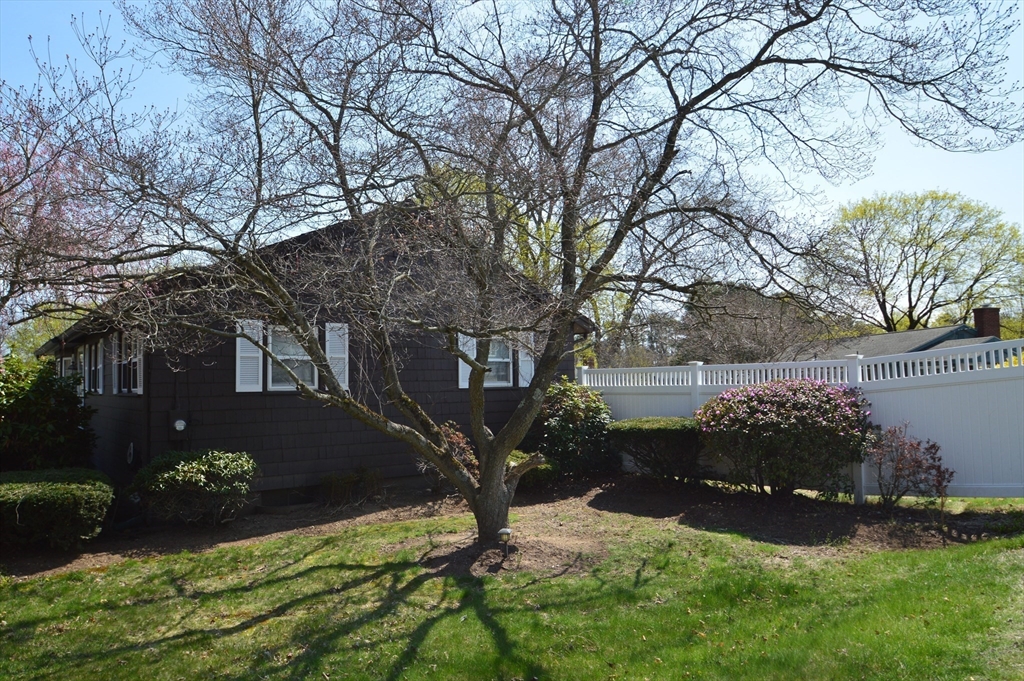 455 Farm Road Marlborough, MA 01752 - Photo 4 of 33 Gallery Image 4