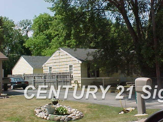 1489 Maria Street Flint, MI 48507 - Photo 1 of 1