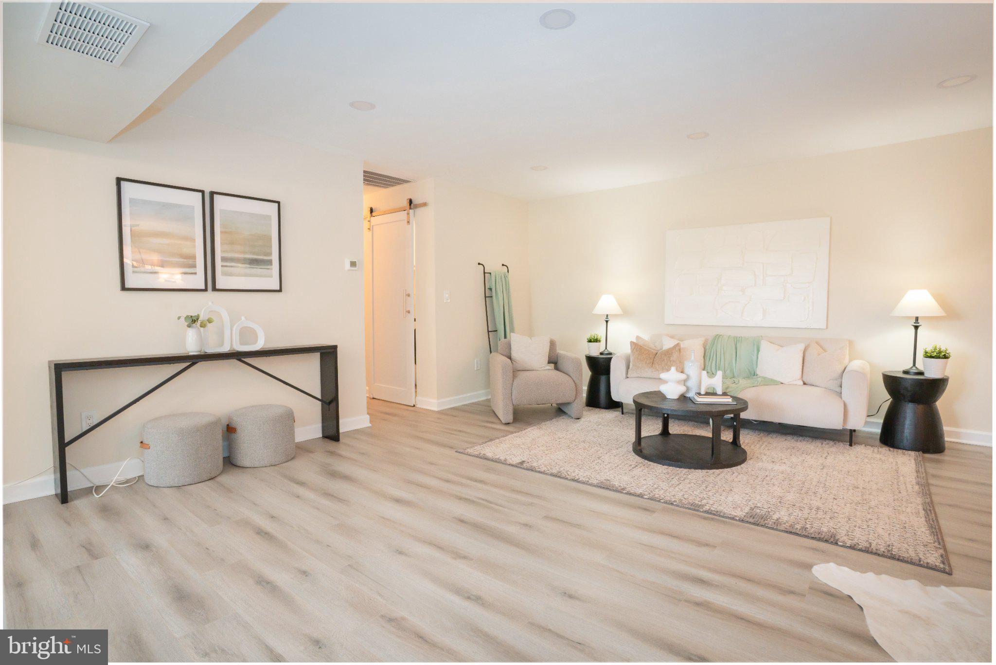 5860 Thunder Hill Road, Unit C1 Columbia, MD 21045 - Photo 21 of 22 Bright and inviting living space.