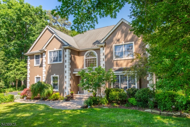 5 Kingston Court Oak Ridge, NJ 07438 - Photo 4 of 49
