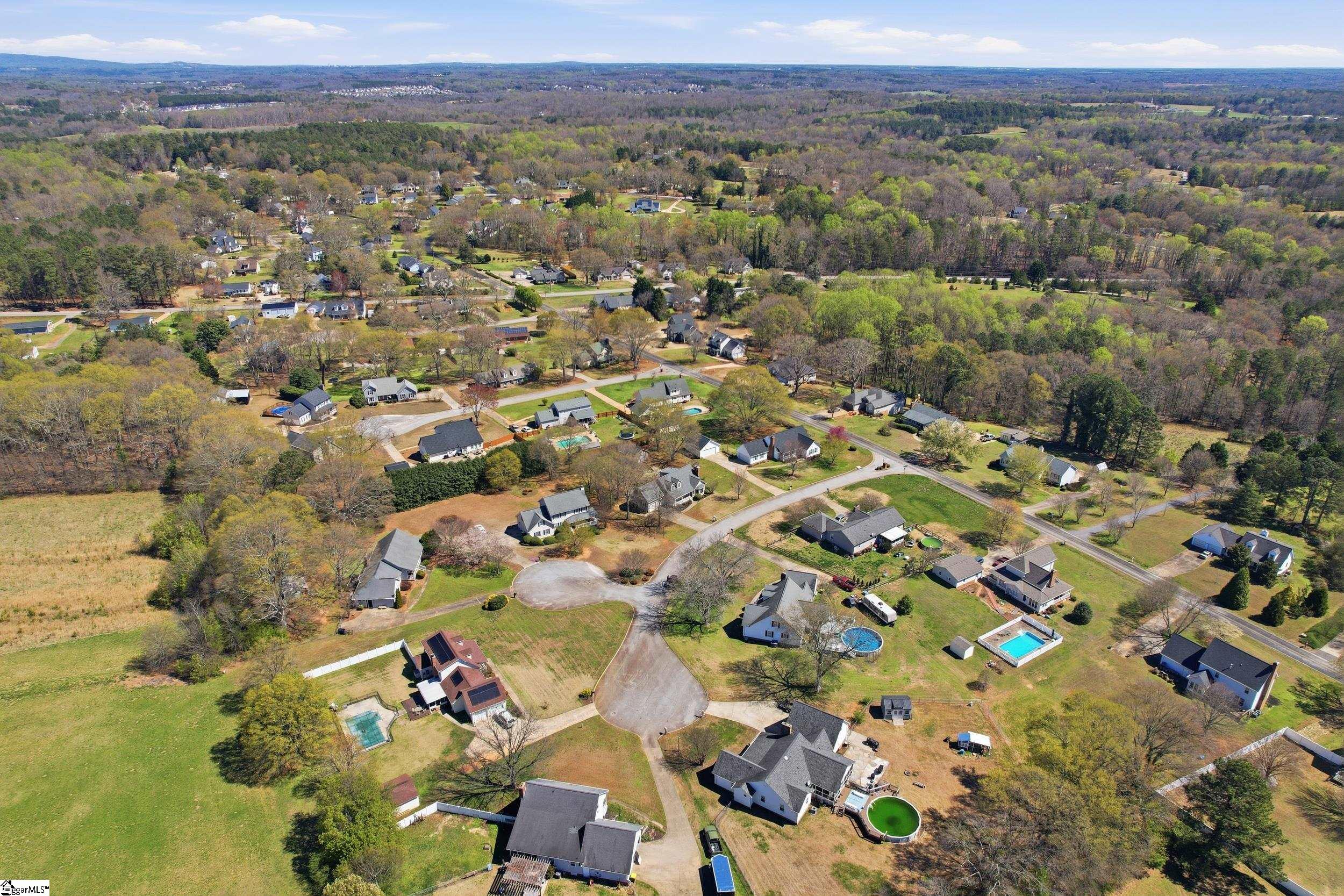 306 Pinnacle Court Easley, SC 29642 - Photo 35 of 39