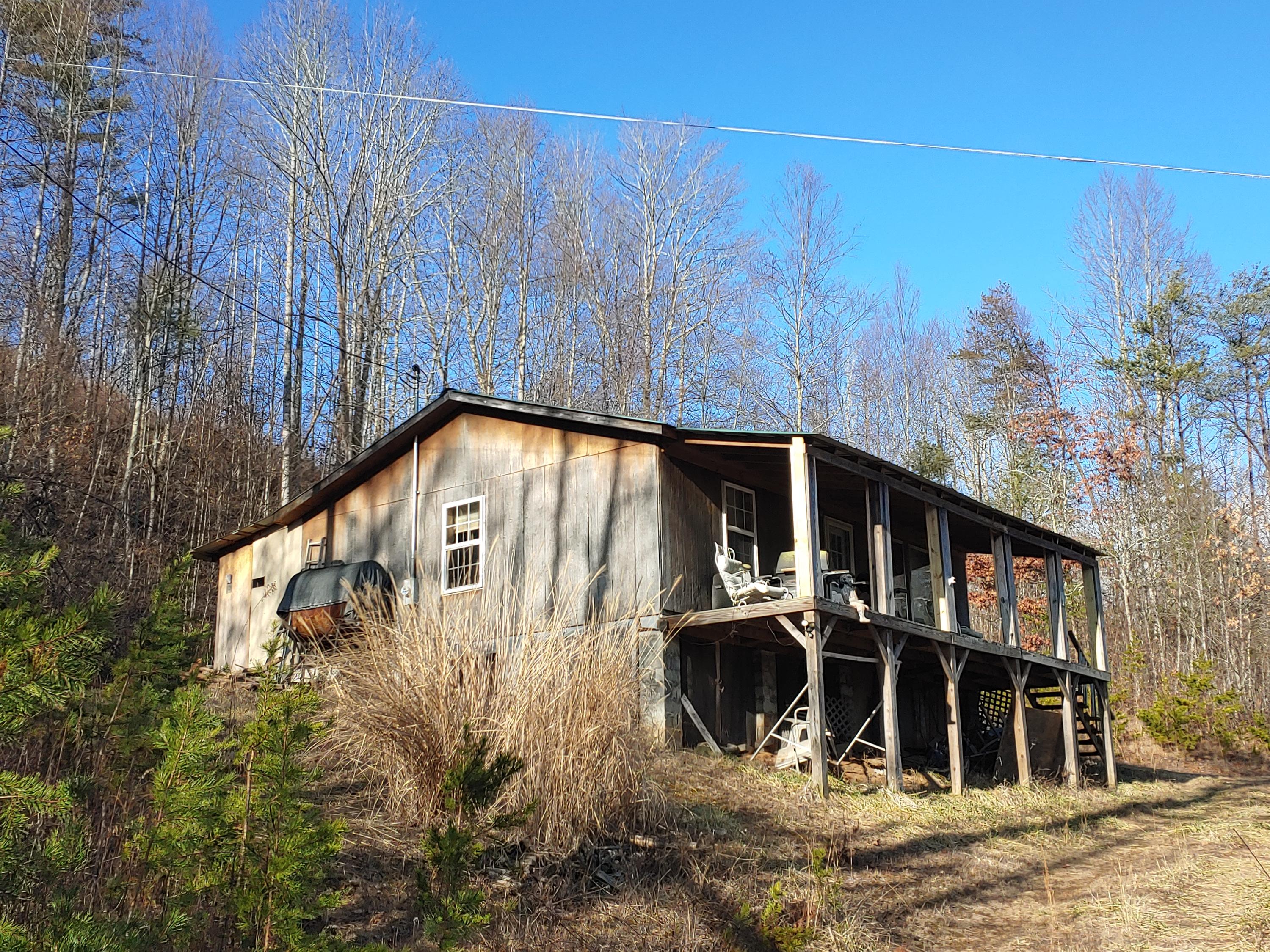 815 Boone Road Southwest Willis, VA 24380 - Photo 5 of 24 5