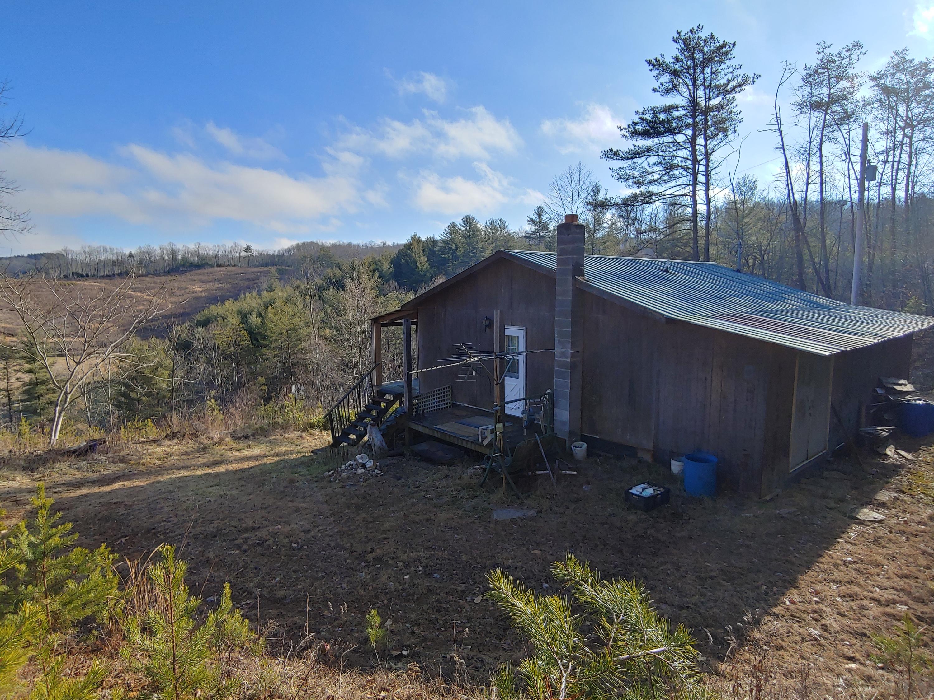 815 Boone Road Southwest Willis, VA 24380 - Photo 6 of 24 6