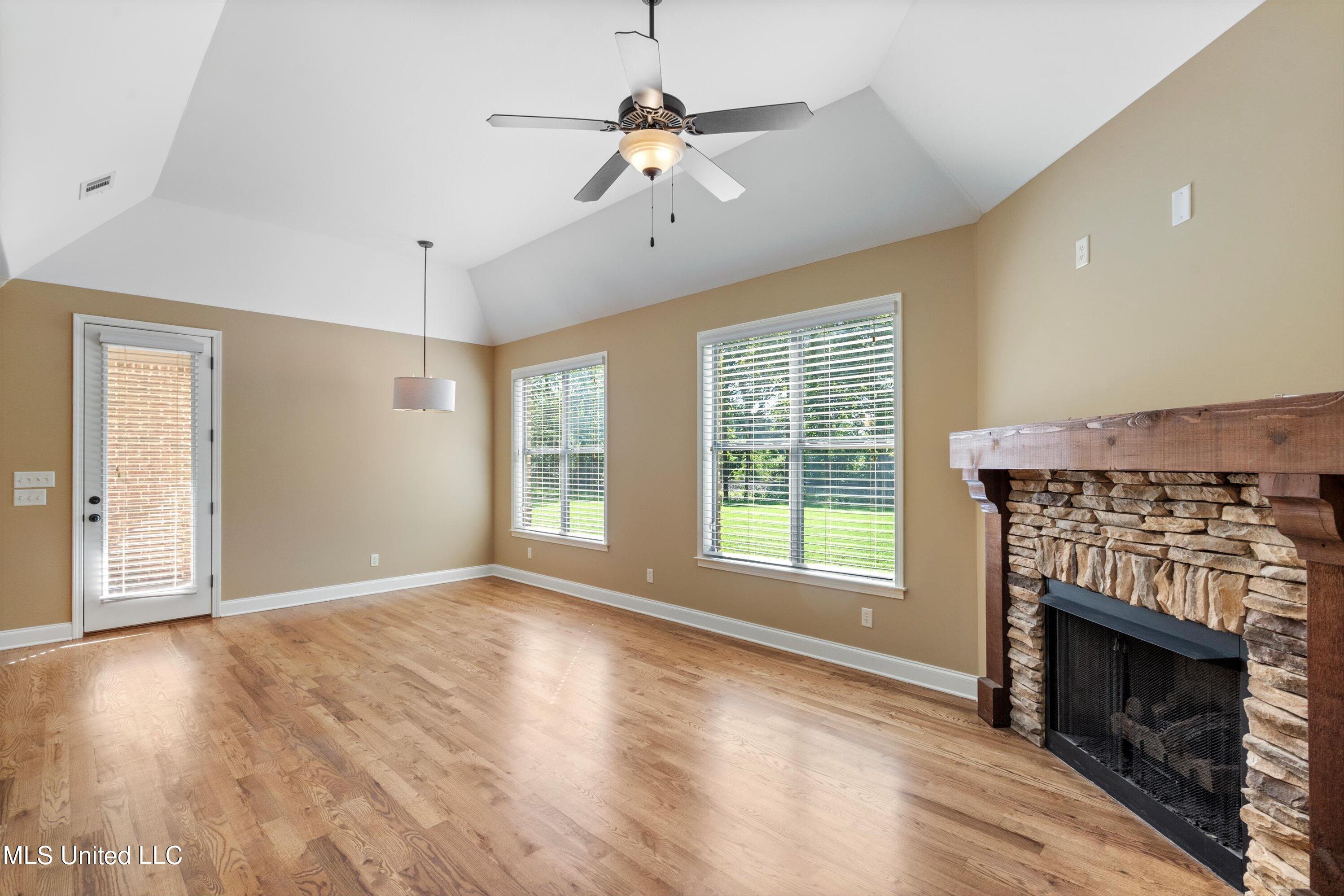 653 Ridge View Drive Hernando, MS 38632 - Photo 11 of 42 13-DSC3890