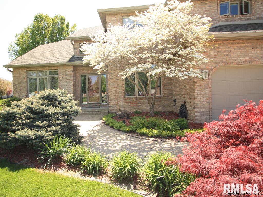 3404 Red Hawk Springfield, IL 62711 - Photo 2 of 32