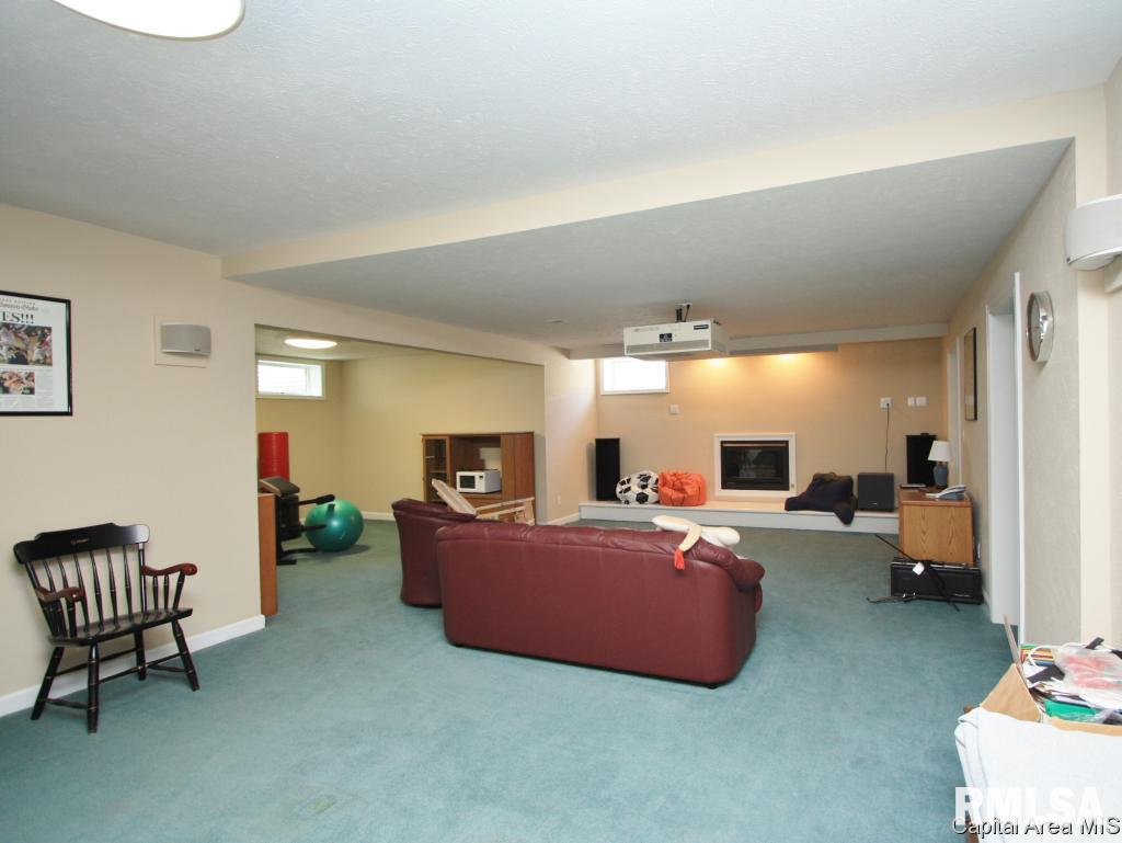 3404 Red Hawk Springfield, IL 62711 - Photo 24 of 32