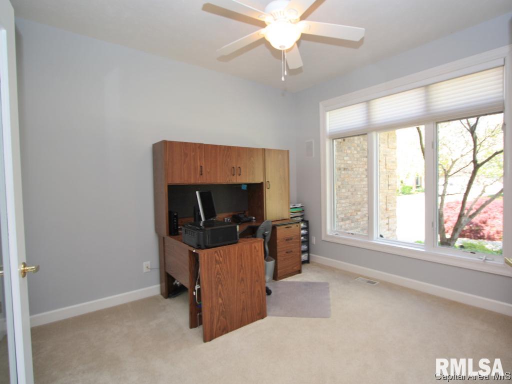 3404 Red Hawk Springfield, IL 62711 - Photo 5 of 32