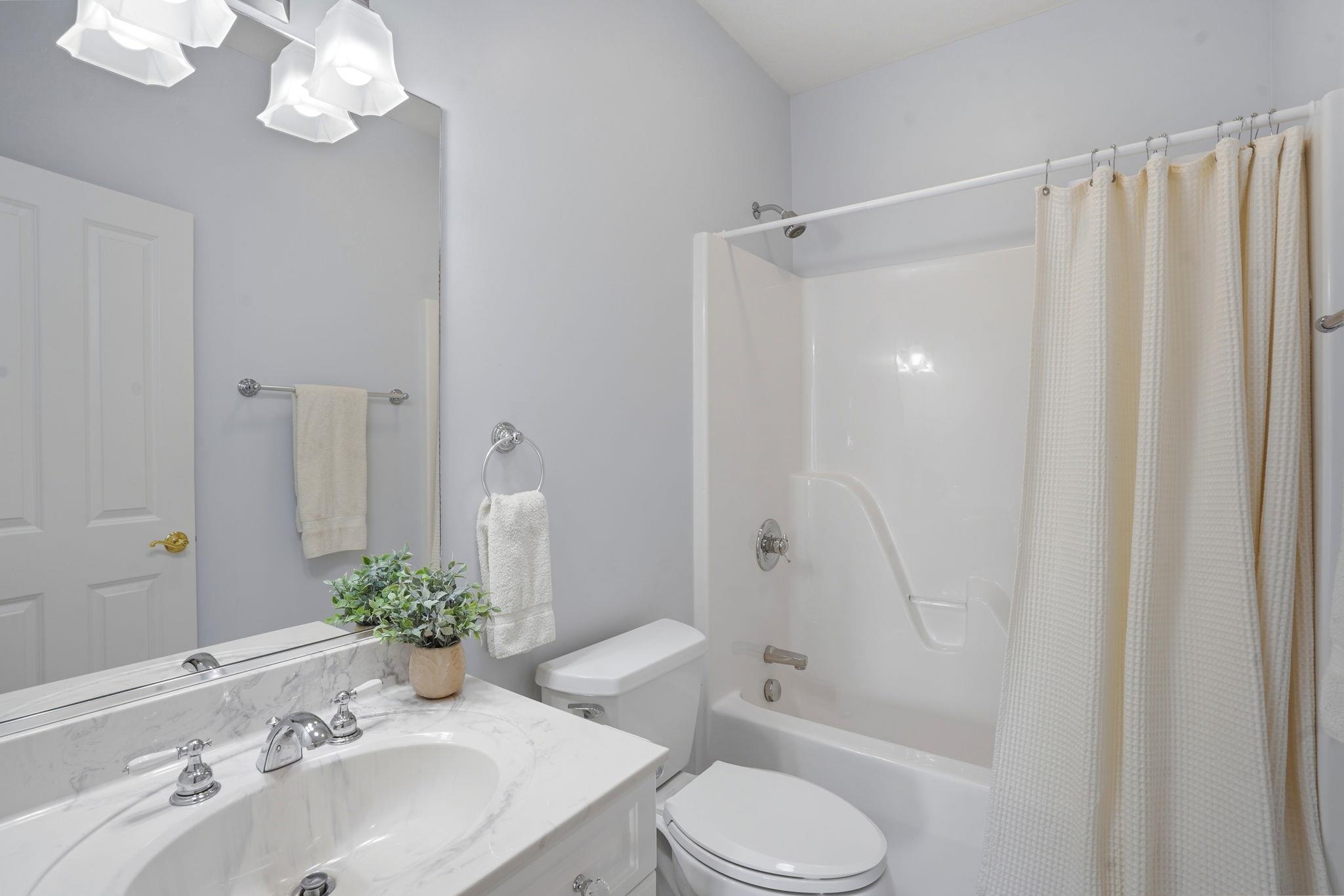 6 Appleton Way, Unit 3 Amherst, NH 03031 - Photo 22 of 41
