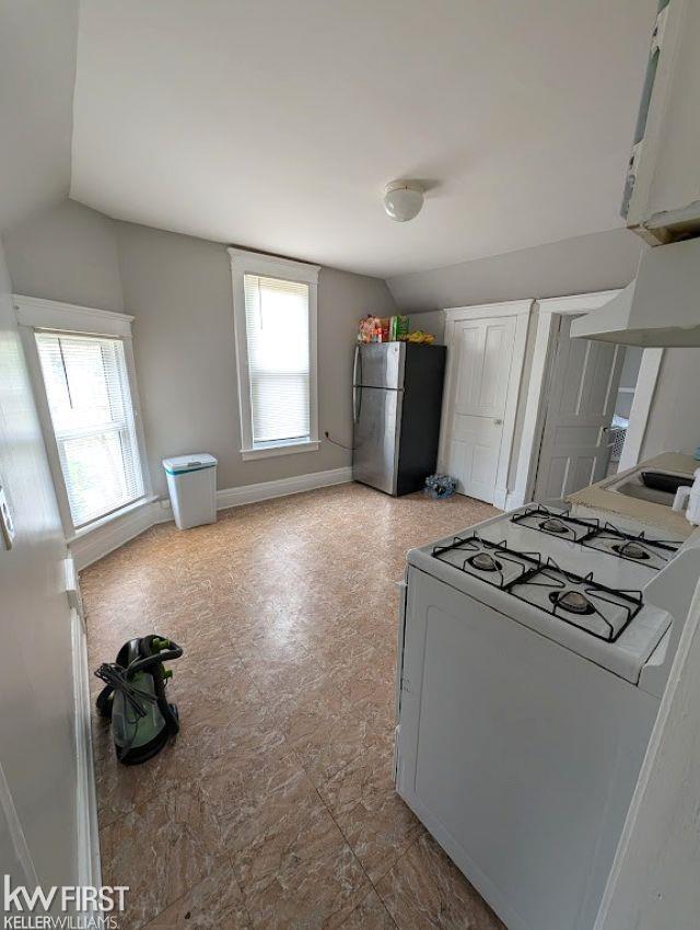 609 Thomson Street Flint, MI 48503 - Photo 4 of 16