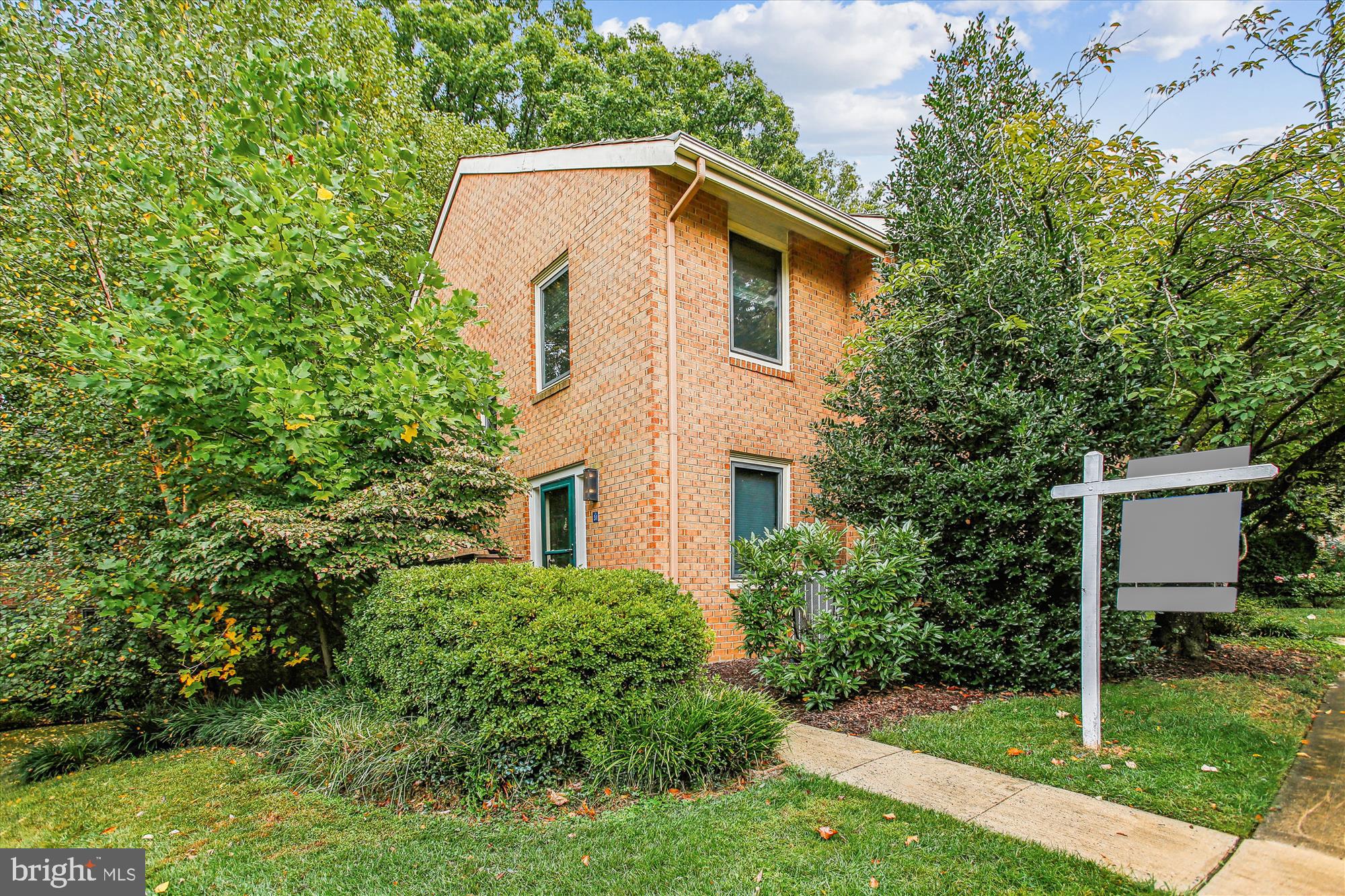 2031 Swans Neck Way Reston, VA 20191 - Photo 67 of 67 Front Elevation