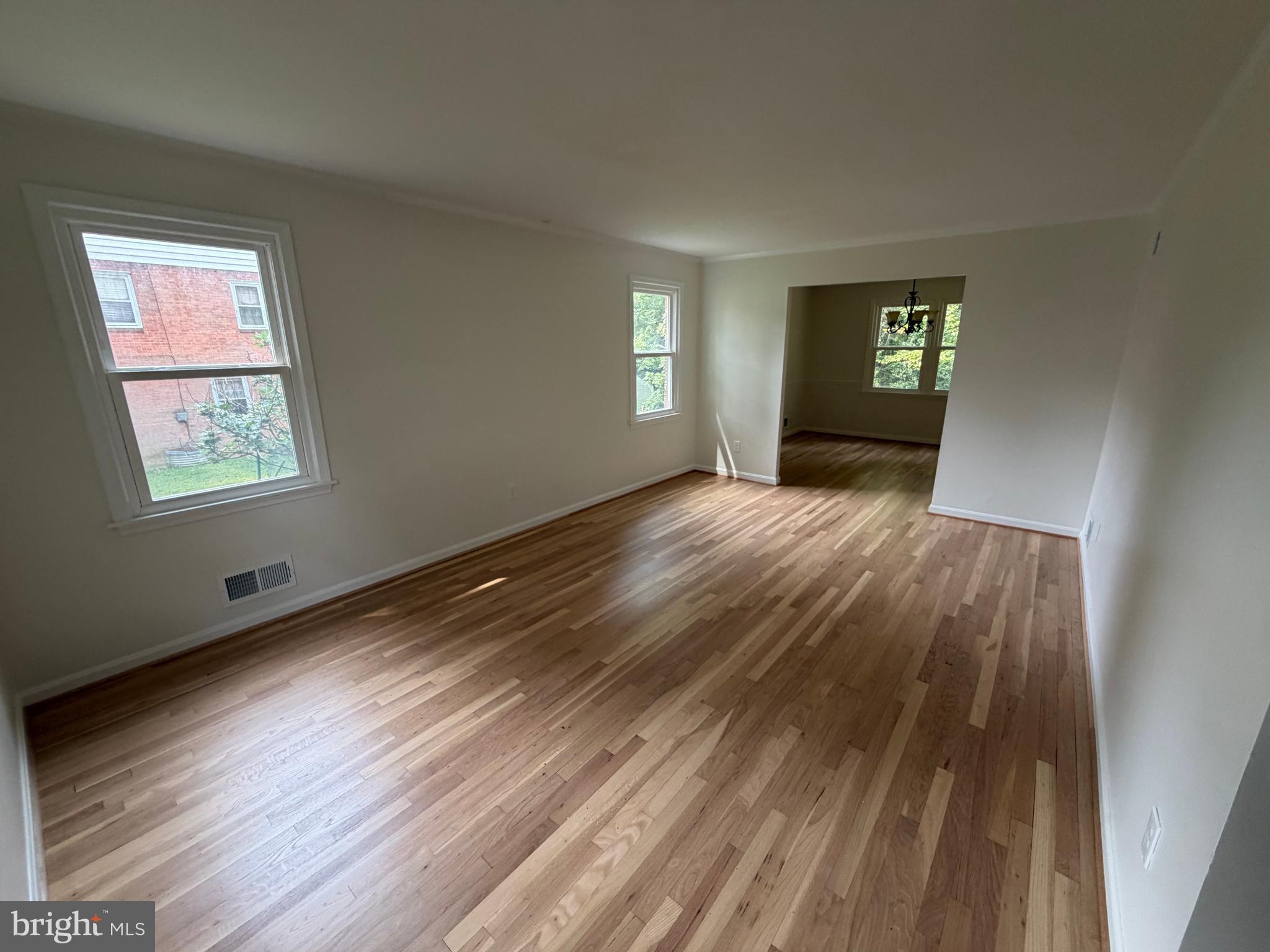 2429 Parallel Lane Silver Spring, MD 20904 - Photo 11 of 22 Living Room
