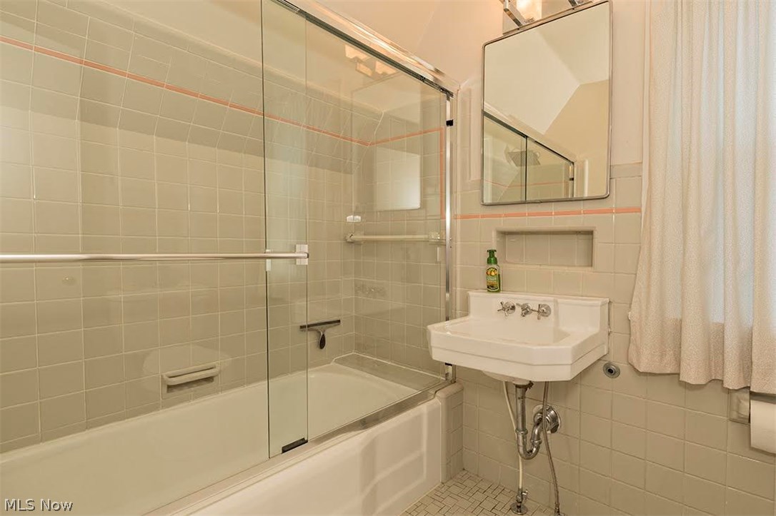 2842 Brighton Road Cleveland, OH 44120 - Photo 21 of 35 Gallery Image 21