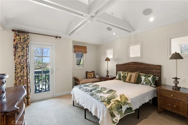 $7,950 | 2501 Bungalow Place, Unit 1, Corona del Mar, CA 92625