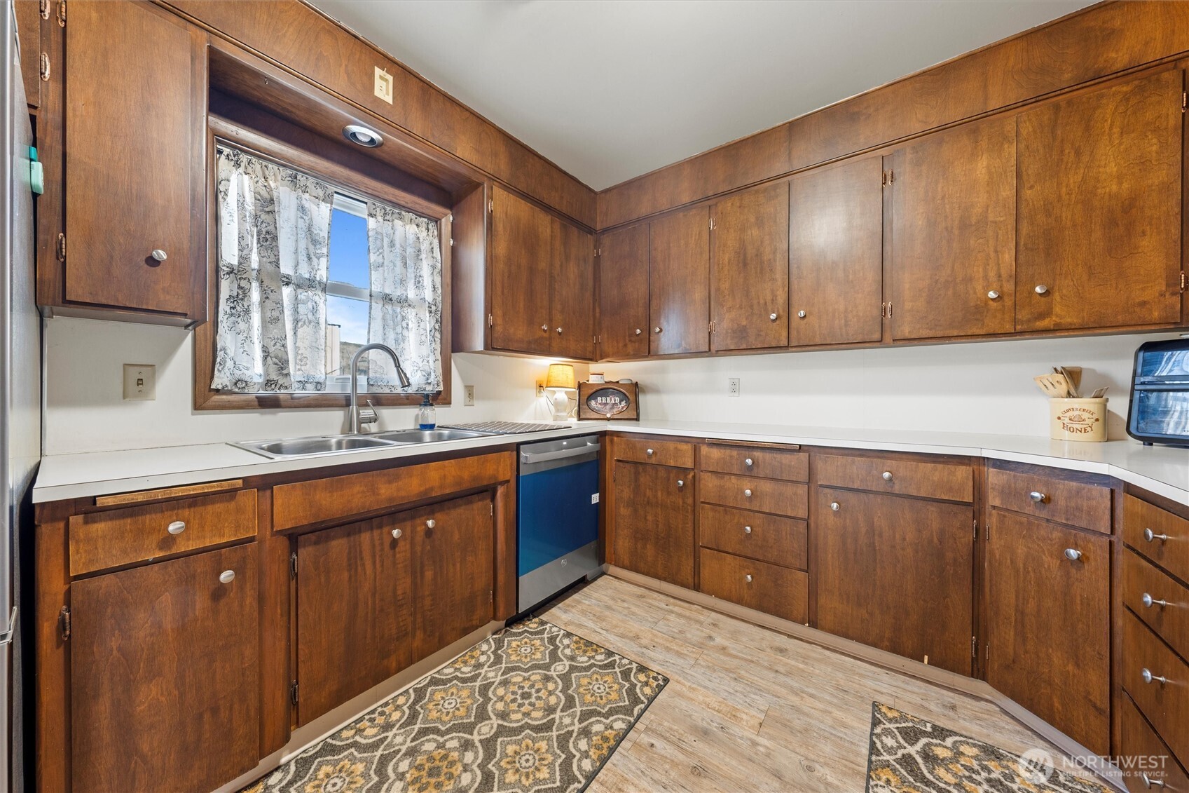 312 West 3rd Street Lind, WA 99341 - Photo 16 of 40