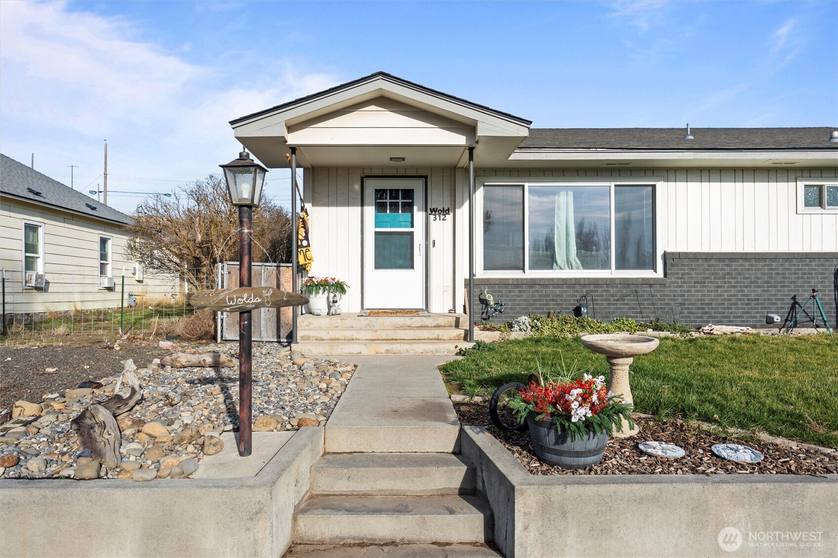 312 West 3rd Street Lind, WA 99341 - Photo 3 of 40