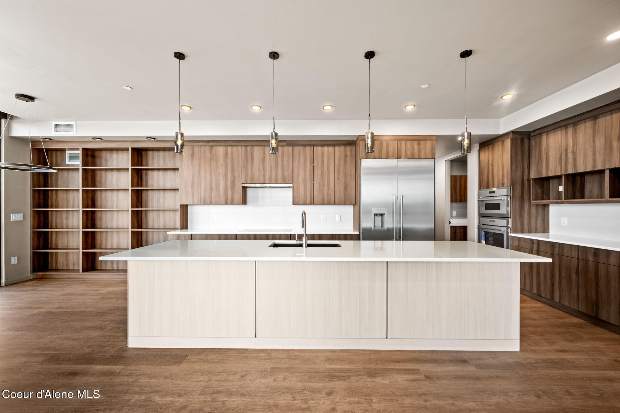 116 South 3rd Street, Unit 904 Coeur D'Alene, ID 83814 - Photo 2 of 59 Kitchen