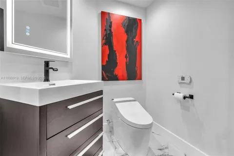 $1,295,000 | 333 Las Olas Way, Unit 1207, Fort Lauderdale, FL 33301