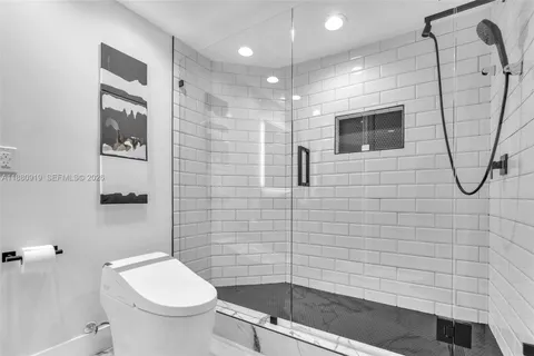 $1,295,000 | 333 Las Olas Way, Unit 1207, Fort Lauderdale, FL 33301