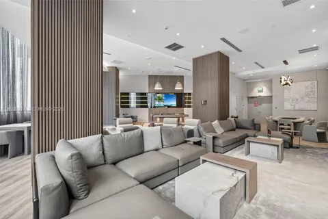 $1,295,000 | 333 Las Olas Way, Unit 1207, Fort Lauderdale, FL 33301