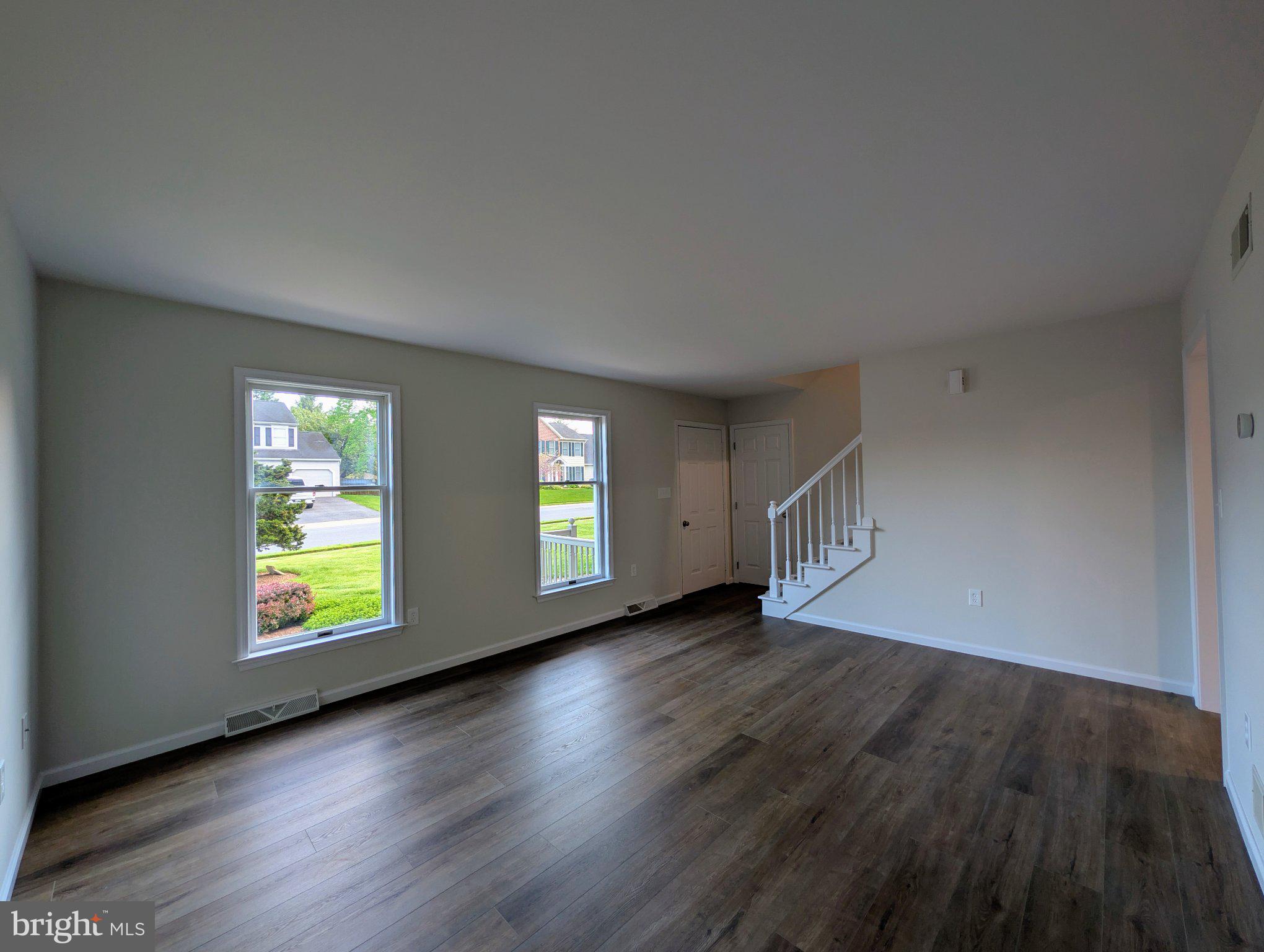 706 Rosemont Drive Lititz, PA 17543 - Photo 13 of 28 Living room