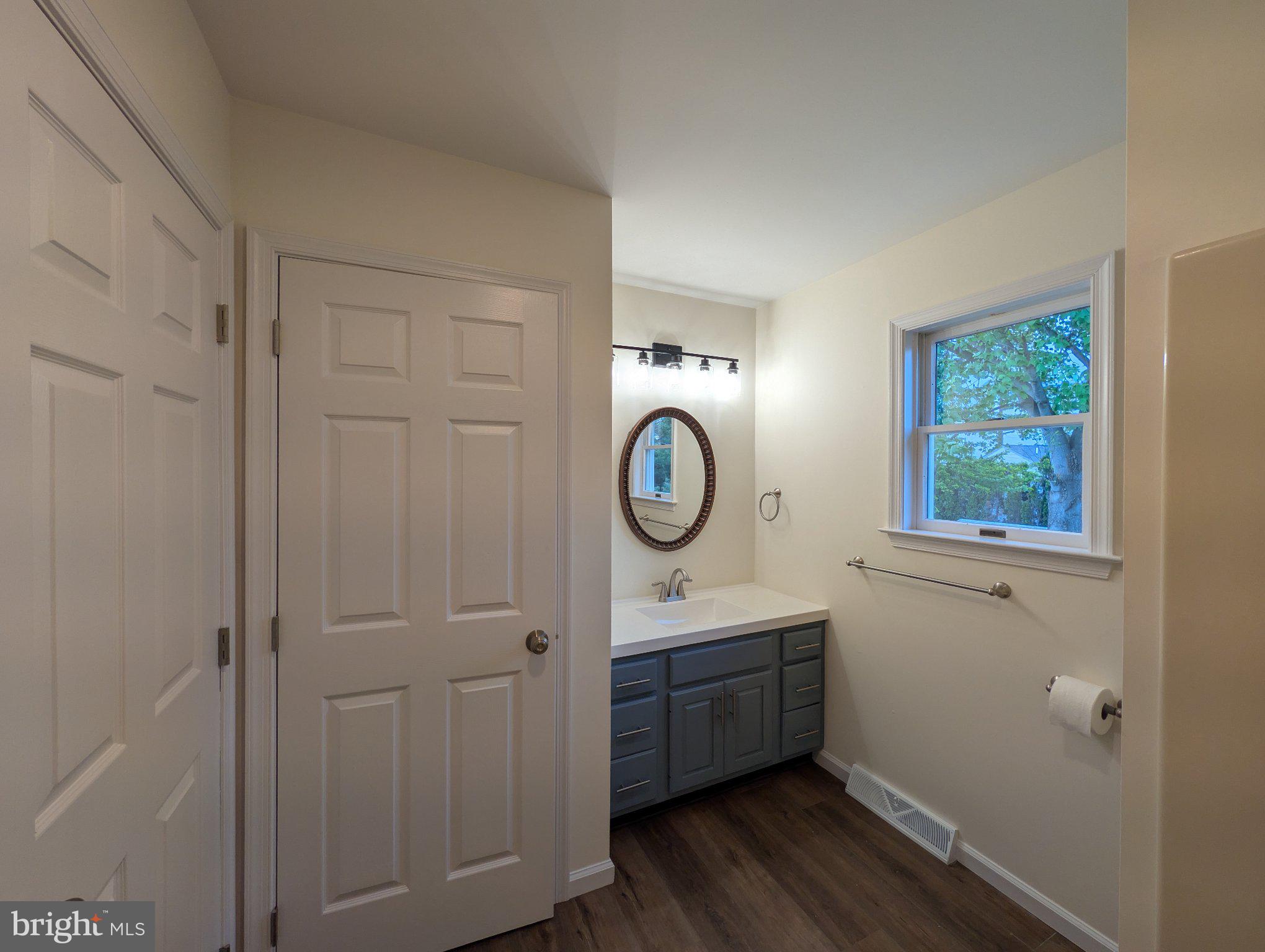706 Rosemont Drive Lititz, PA 17543 - Photo 22 of 28 Upstairs full bath