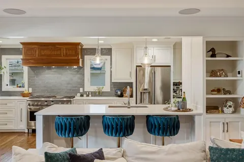 $739,000 | 7017 Town N Drive, Dallas, TX 75231