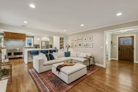 $739,000 | 7017 Town N Drive, Dallas, TX 75231