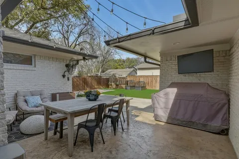 $739,000 | 7017 Town N Drive, Dallas, TX 75231