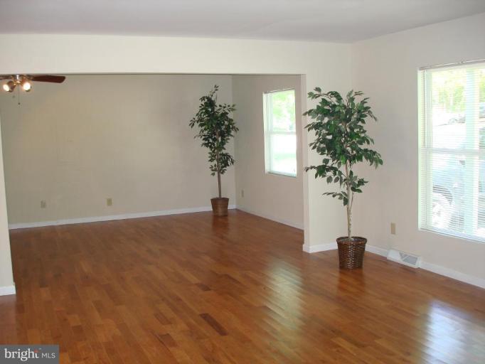 21993 Fox Ridge Road Lexington Park, MD 20653 - Photo 8 of 16 Unique #1