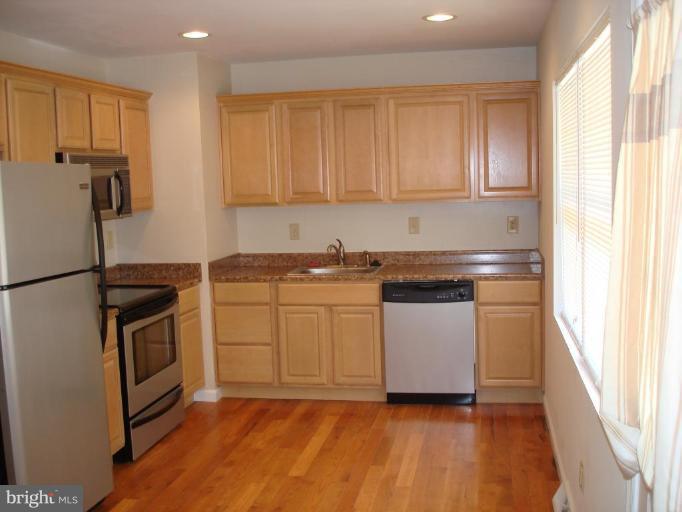 21993 Fox Ridge Road Lexington Park, MD 20653 - Photo 3 of 16 Kitchen