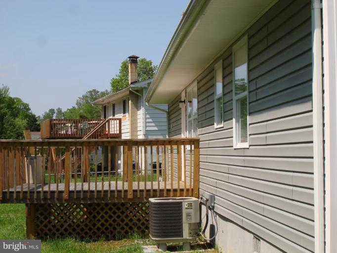 21993 Fox Ridge Road Lexington Park, MD 20653 - Photo 6 of 16 Deck