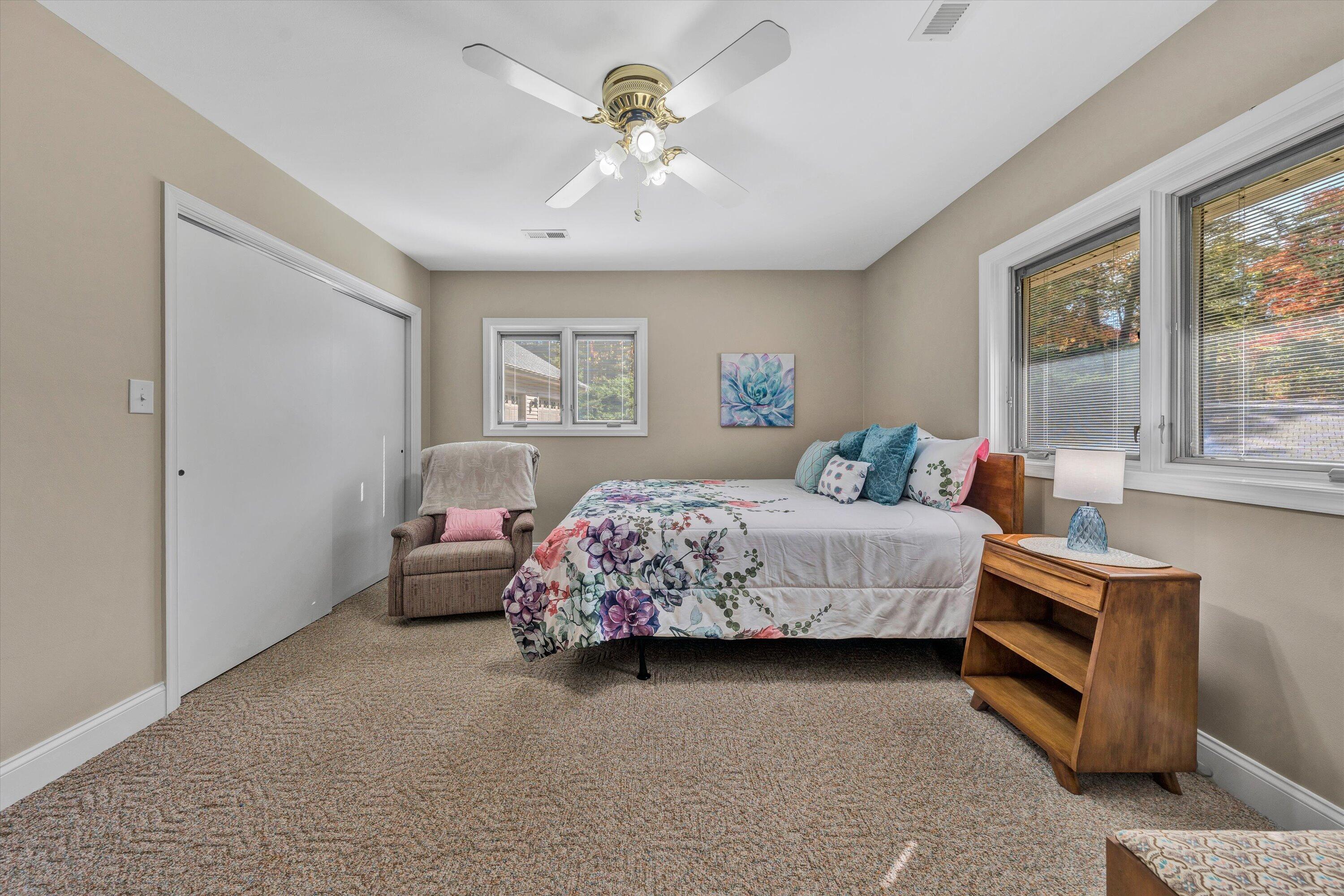 113 Ridgeway Court Moneta, VA 24121 - Photo 36 of 80 34-102620230127
