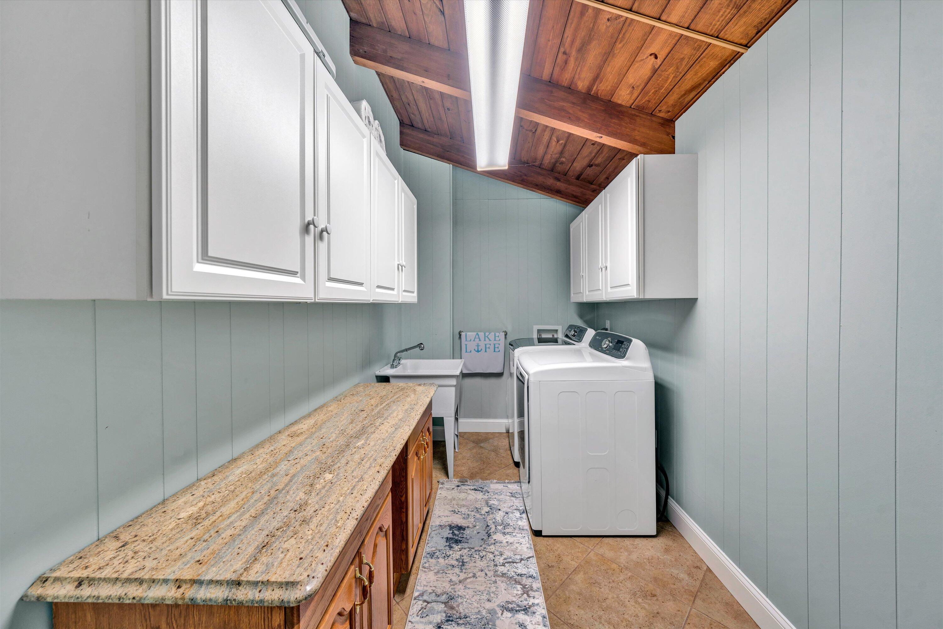 113 Ridgeway Court Moneta, VA 24121 - Photo 40 of 80 27-102620230135
