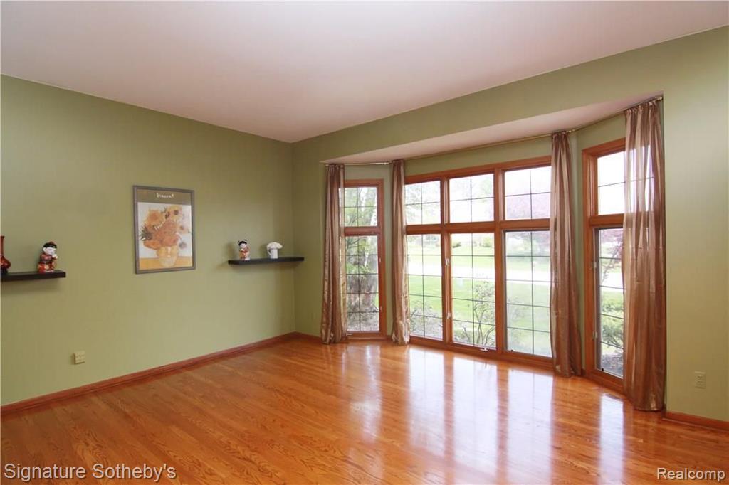30895 Country Ridge Circle Farmington Hills, MI 48331 - Photo 7 of 43