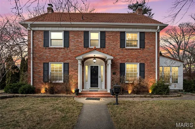 $364,000 | 919 East Monroe Street, Belleville, IL 62220