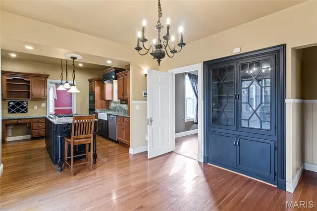 $364,000 | 919 East Monroe Street, Belleville, IL 62220