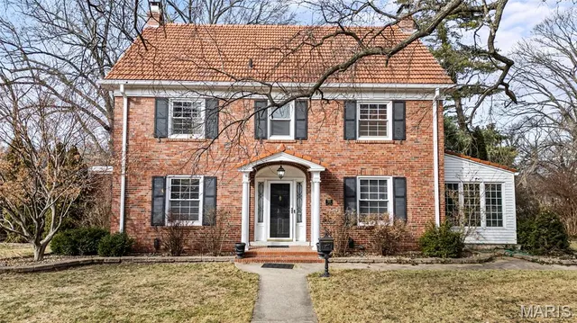 $364,000 | 919 East Monroe Street, Belleville, IL 62220