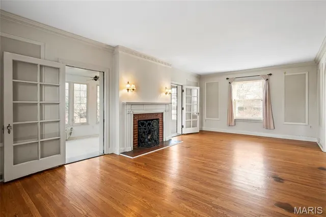 $364,000 | 919 East Monroe Street, Belleville, IL 62220