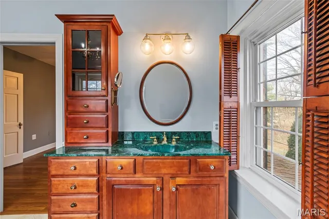 $364,000 | 919 East Monroe Street, Belleville, IL 62220