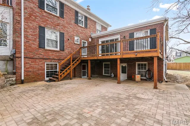 $364,000 | 919 East Monroe Street, Belleville, IL 62220