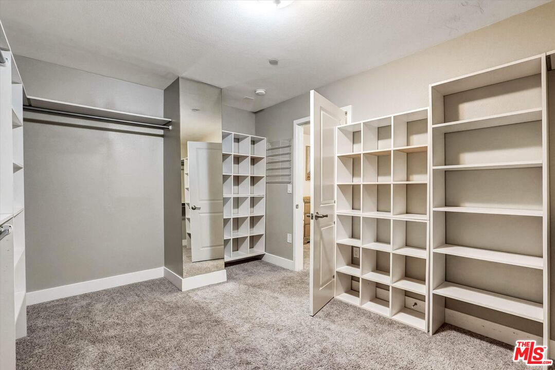 6754 Rhea Court Reseda, CA 91335 - Photo 27 of 55 Gallery Image 27