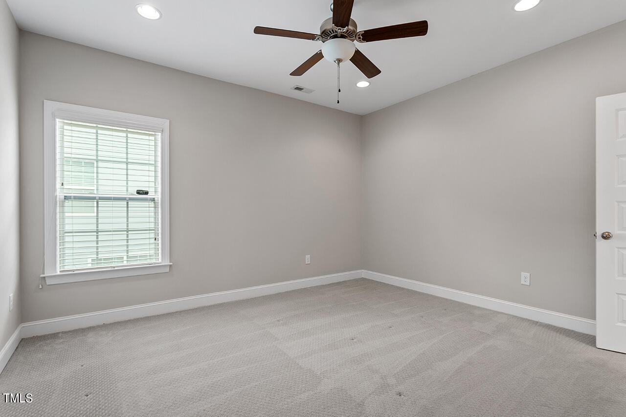 7705 Stonehenge Farm Lane Raleigh, NC 27613 - Photo 32 of 39 7705 Stonehenge Farm Lane_36