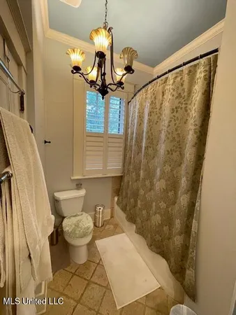 $229,500 | 300 High Street, Greenwood, MS 38930