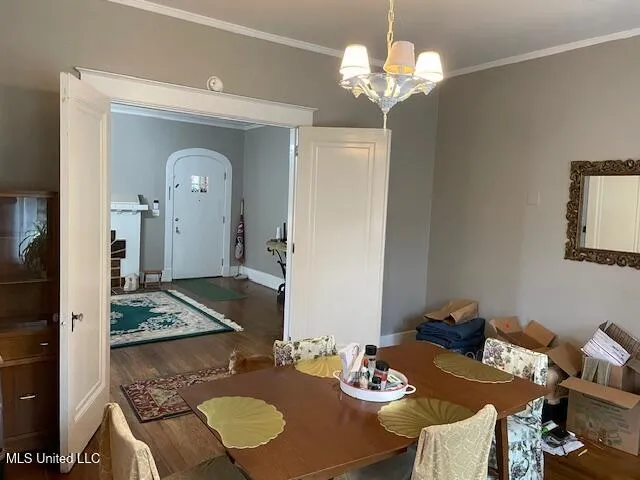 $229,500 | 300 High Street, Greenwood, MS 38930